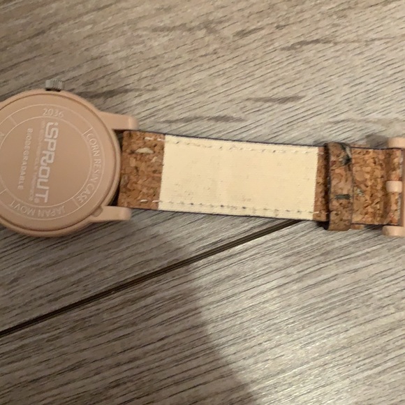 iSprout Watch - Picture 4 of 6